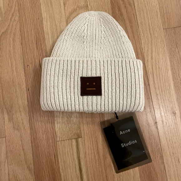 Acne Beanie beige NWT - Picture 1 of 8